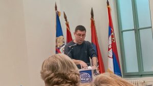 Read more about the article Исмевате закон и Скупштину? Даћемо вам циркус